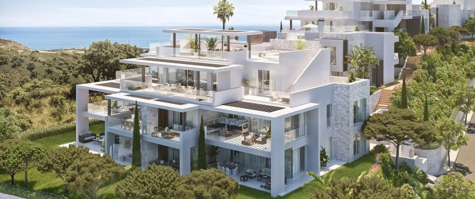 Vista de un edificio con el mar Mediterráneo de fondo