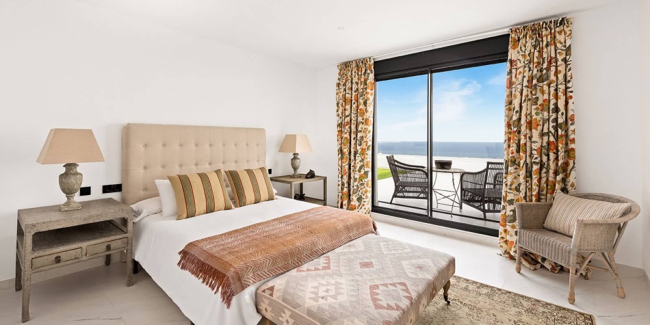 Key-ready apartments for sale in Estepona North. Bedroom with terrace