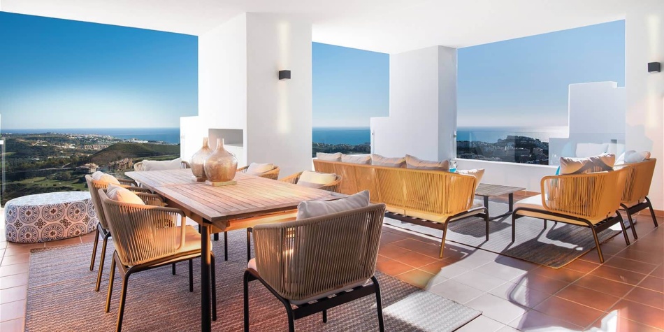 New built front line golf apartments with Scandinavian design in Mijas. Terrace